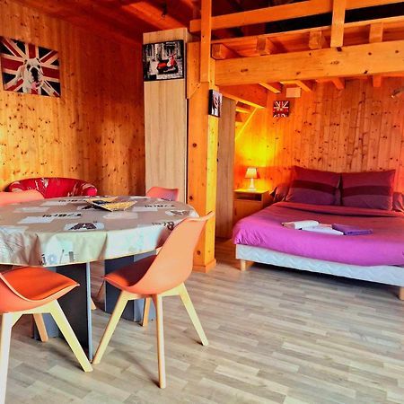 Le Domaine De Laurolie Hotel Gaujacq Екстериор снимка